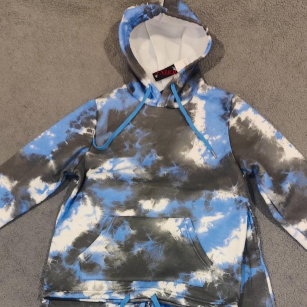 Blue sweater for women and men size M